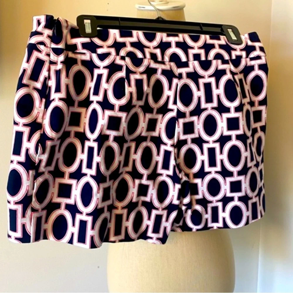 Crown & ivy Blue, Red Geometric Skort, skirt & shorts, size 10 - Picture 2 of 6